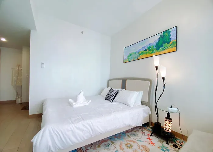 Luxury 2br Retreat Next To Okada Solaire Casino Moa Airsports