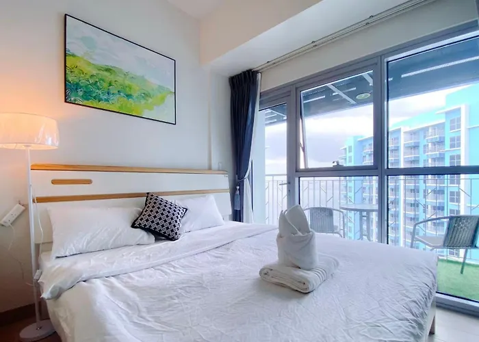 Apartment Luxury 2br Retreat Next To Okada Solaire Casino Moa Airsports *