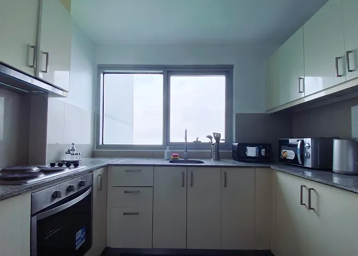Luxury 2br Retreat Next To Okada Solaire Casino Moa Airsports * Manila