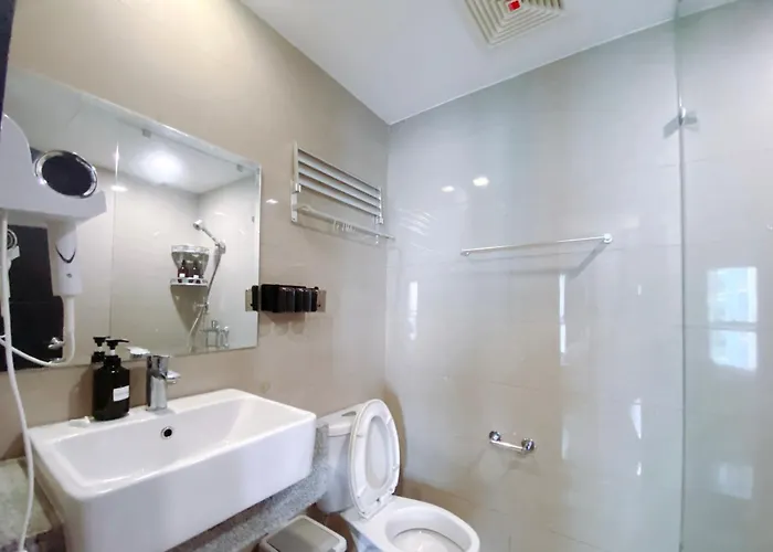 Luxury 2br Retreat Next To Okada Solaire Casino Moa Airsports * Manila