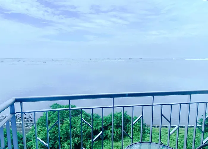 Luxury 2br Retreat Next To Okada Solaire Casino Moa Airsports Apartment
